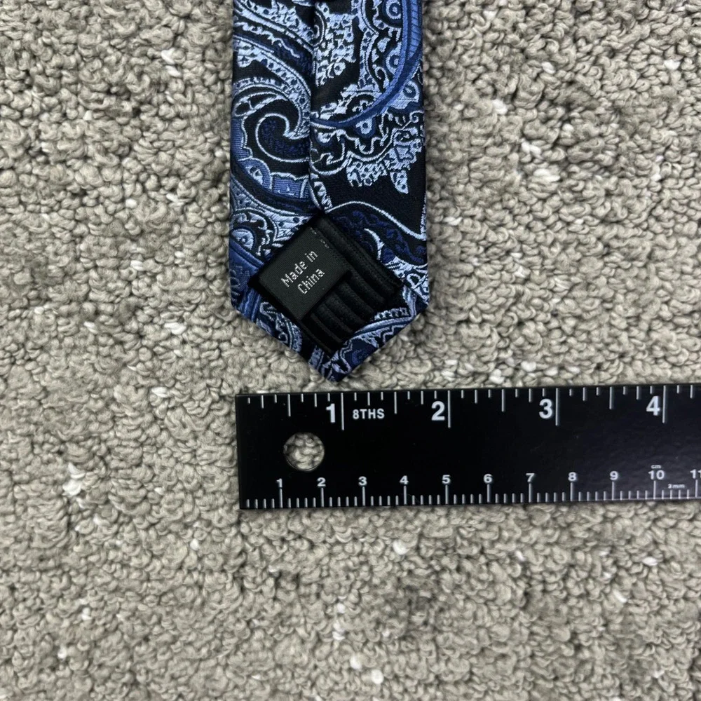 Kenneth Roberts Platinum Mens Tie Blue Black Paisley Woven Jacquard Necktie